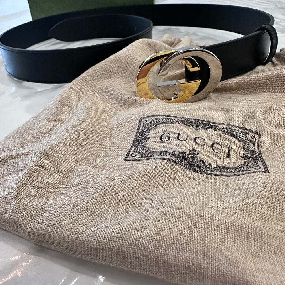 Gucci Black Leather Belt NEVER WORN brand NEW